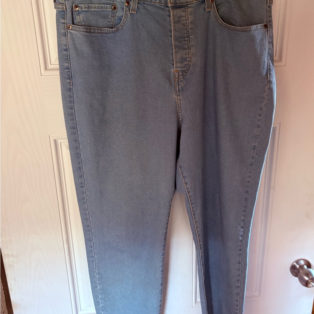 Levi's Light Blue Straight Leg Women's Jeans